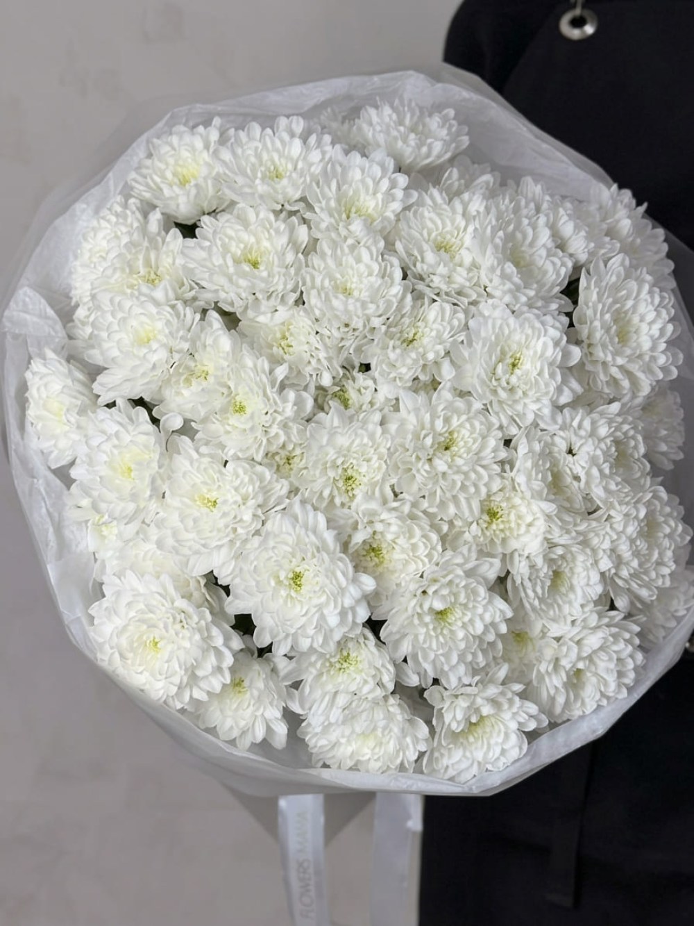 buket-11-belyh-hrizantem-altaj