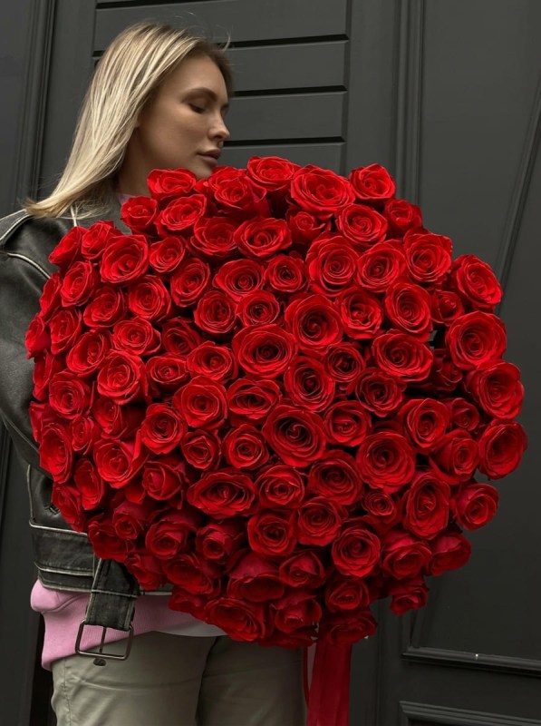 101 красная роза