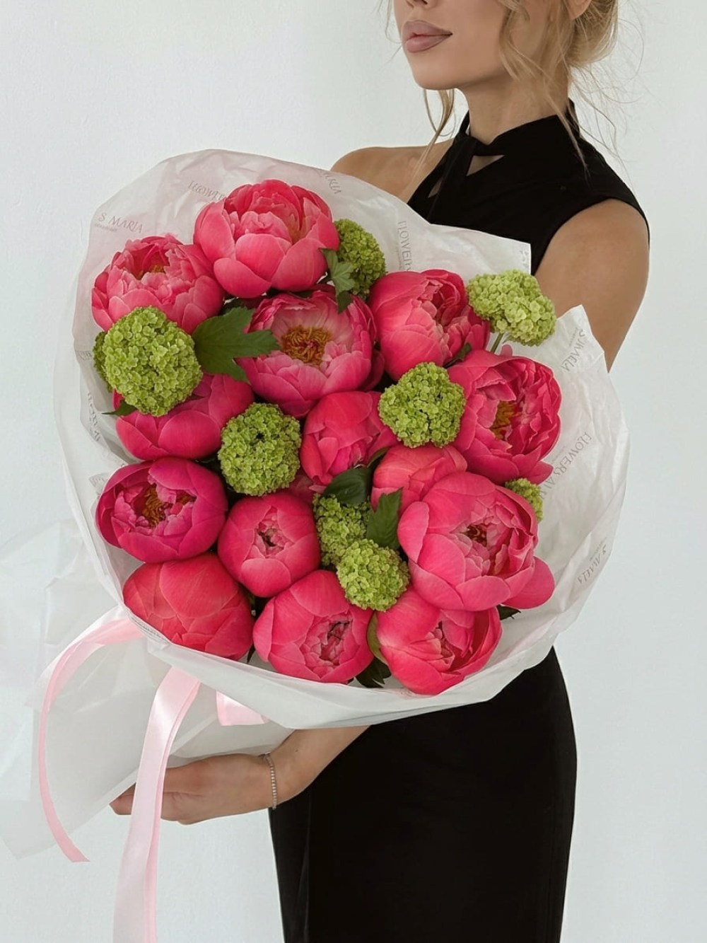 15 коралловых пионов