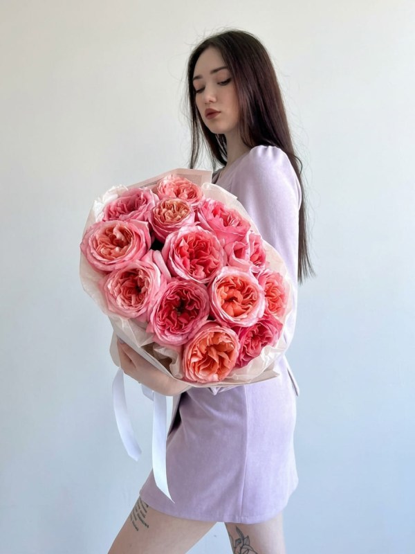buket-iz-15-pionovidnyh-roz-pink-ekspreshn3