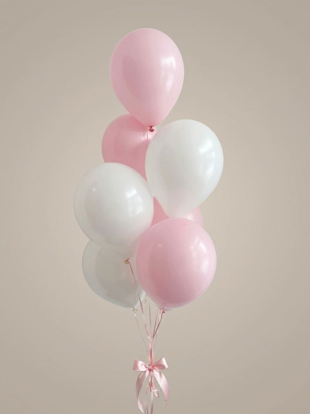 Гелиевые пастельные шары розового и белого цвета